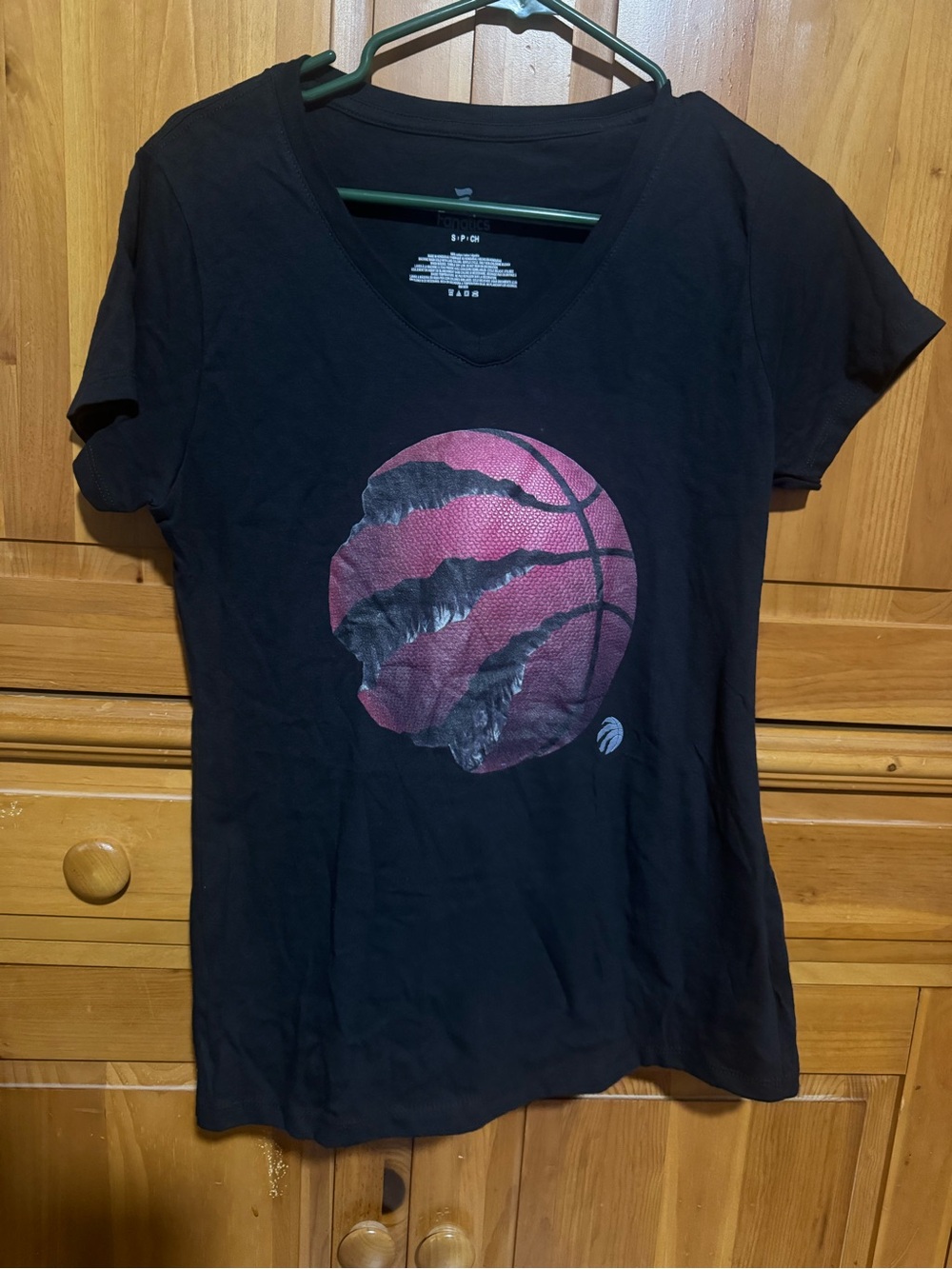 Women’s V-Neck Tee Toronto Raptors NBA